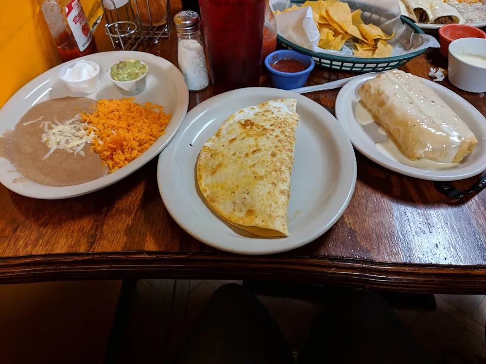 Hondumex Quesadilla